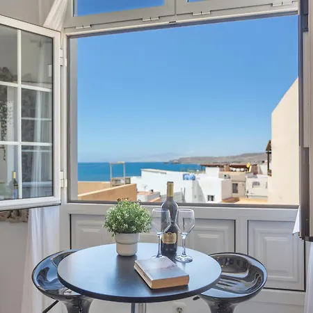 A Orillas De La Playa Apartment *