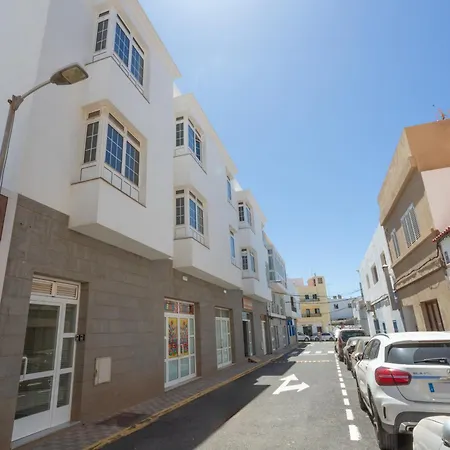 A Orillas De La Playa De Apartamento *
